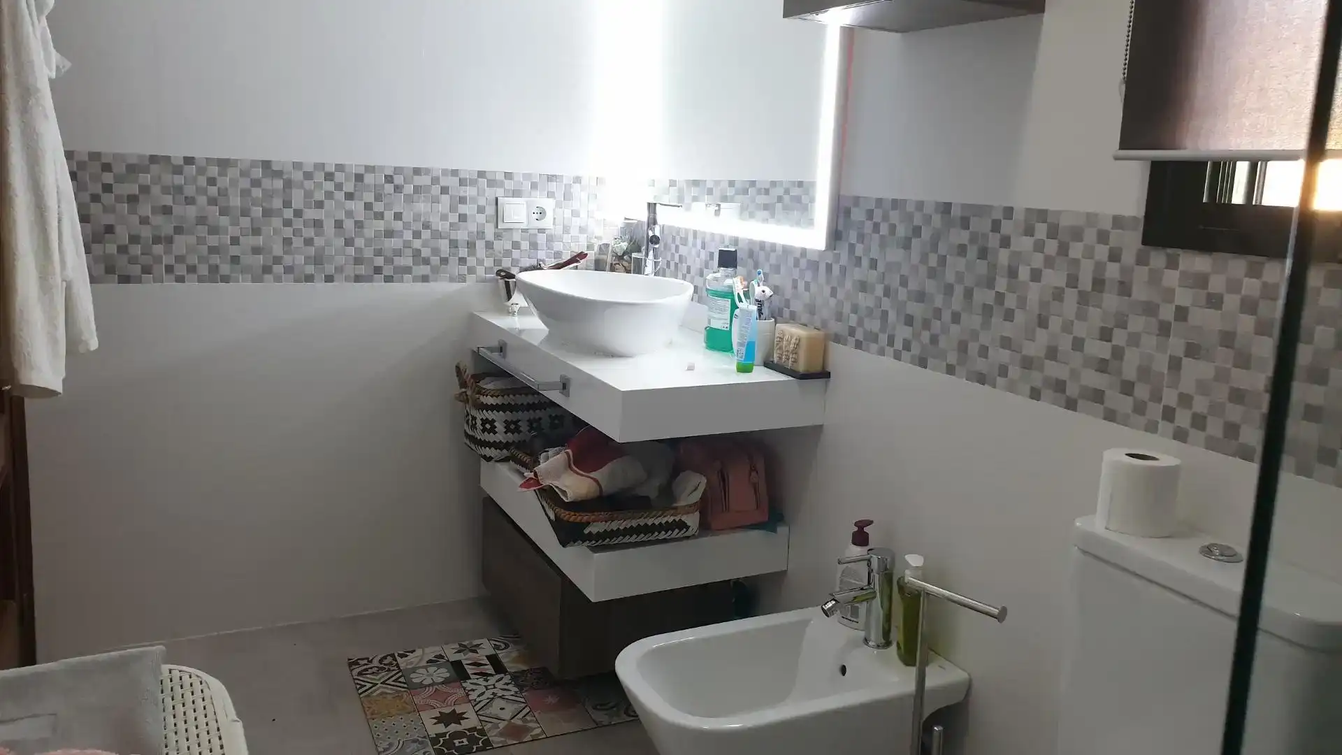 Bany de Casa adosada de lloguer en El Rompido amb Aire condicionat, Traster i Piscina