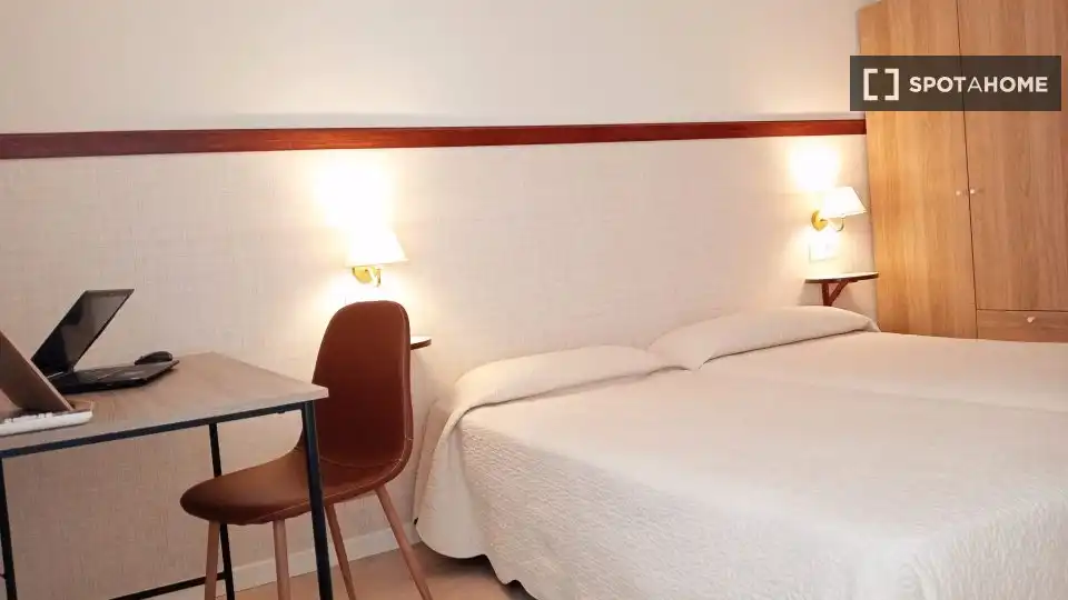 Bedroom of Flat for share in  Palma de Mallorca  with Air Conditioner, Heating and Terrace