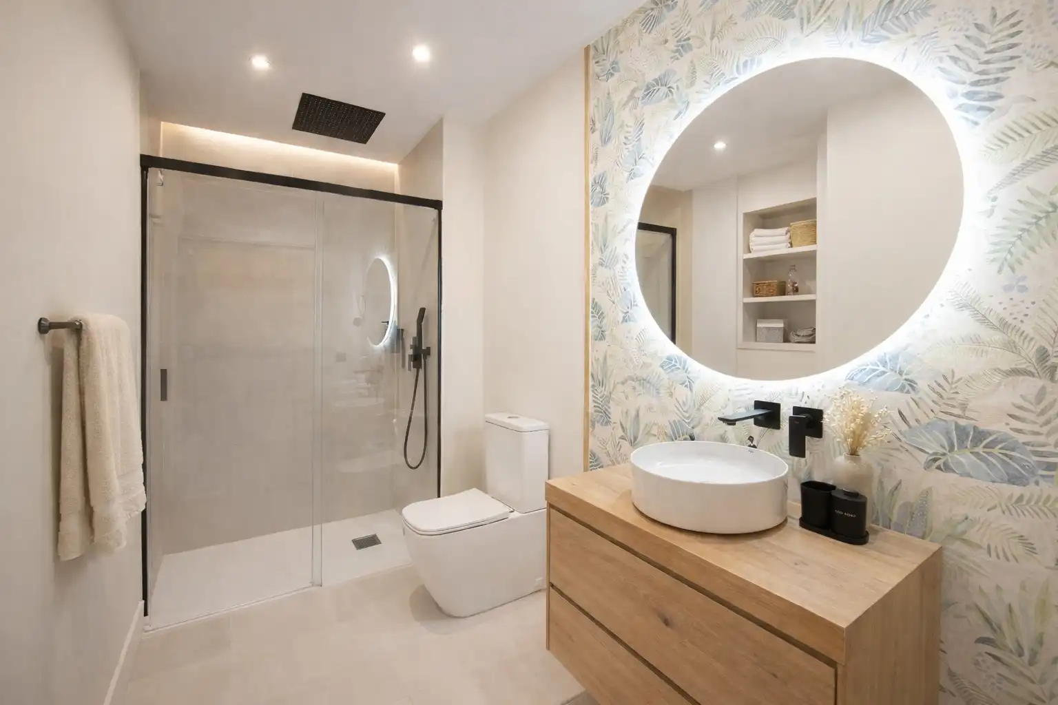 Edificio en venta en Calle Levíes, 21, San Bartolomé