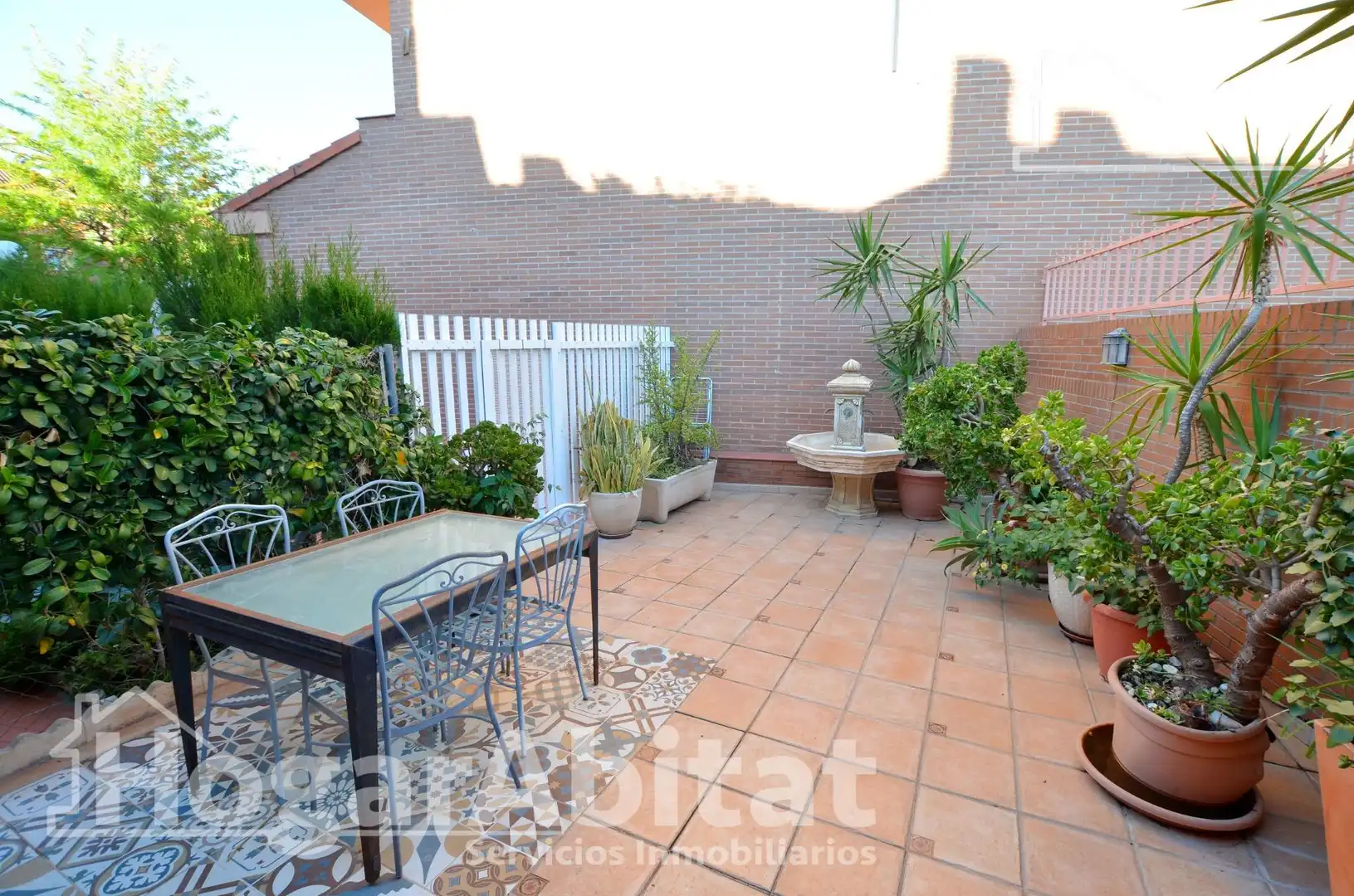 Jardí de Casa adosada en venda en Alicante / Alacant amb Aire condicionat, Calefacció i Jardí privat