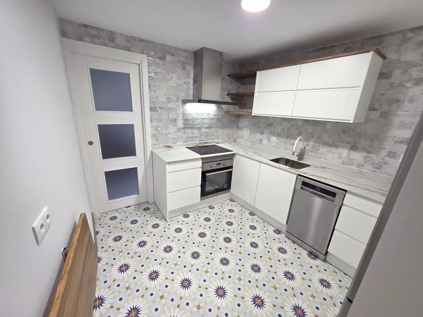 Küche von Haus oder Chalet zum Verkauf in Castellón de la Plana / Castelló de la Plana mit Klimaanlage, Heizung und Parkett
