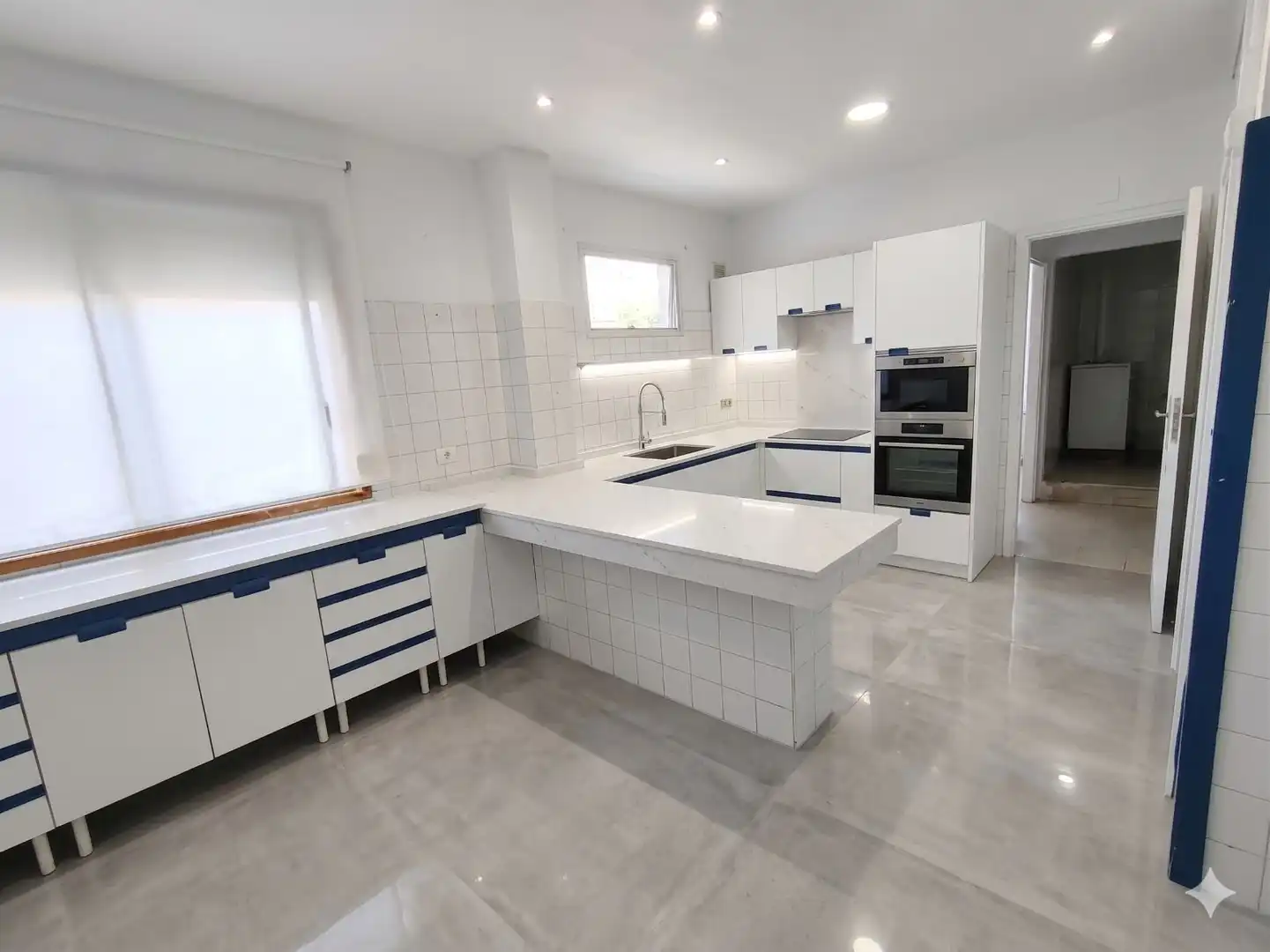 Kitchen of Flat for sale in Santa Cruz de Tenerife