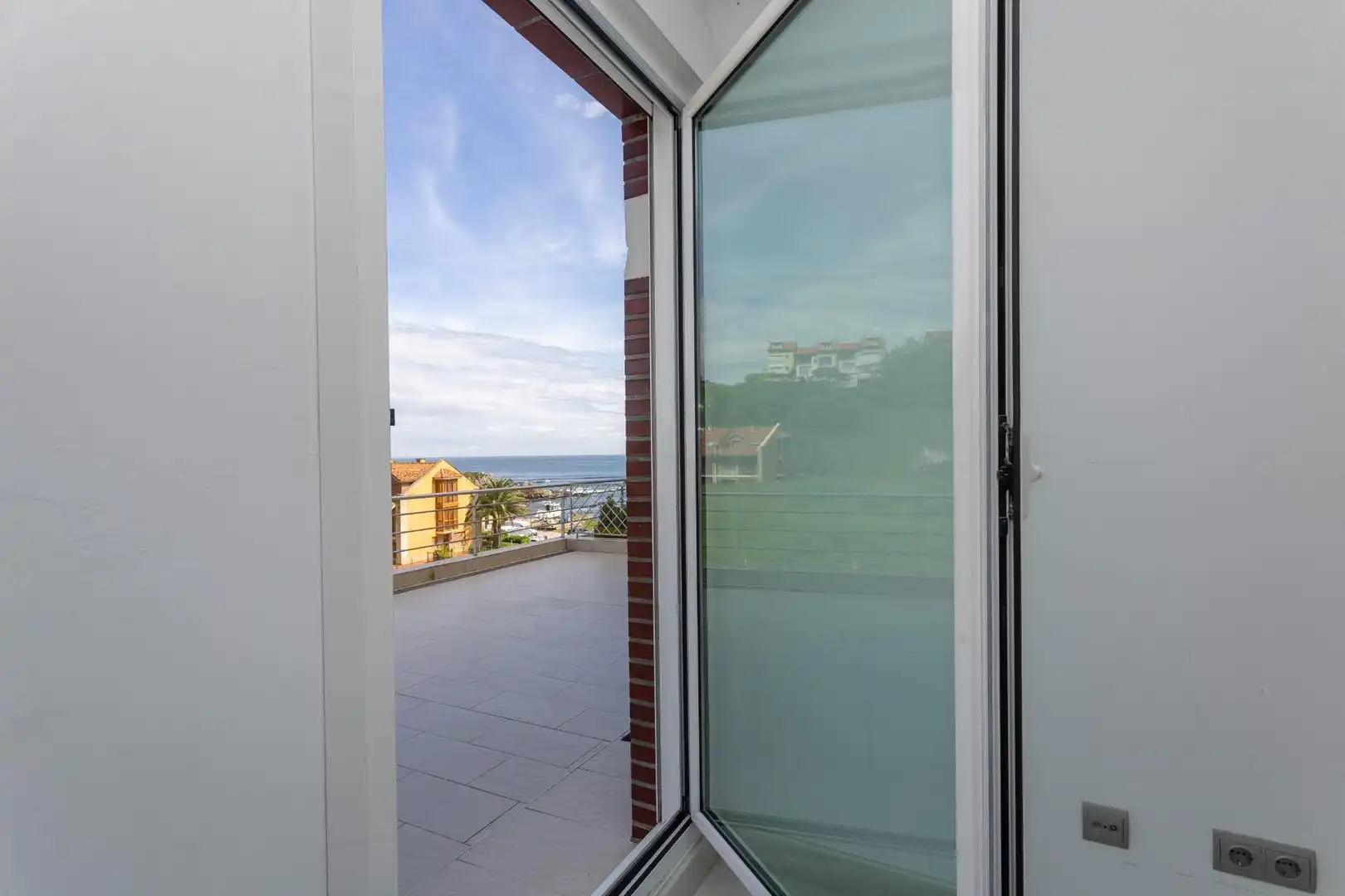 Terraza de Piso en venta en San Vicente de la Barquera con Calefacción, Terraza y Piscina comunitaria