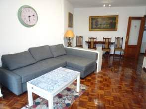 Living room of Flat to rent in Gijón   with Heating, Parquet flooring and Furnished