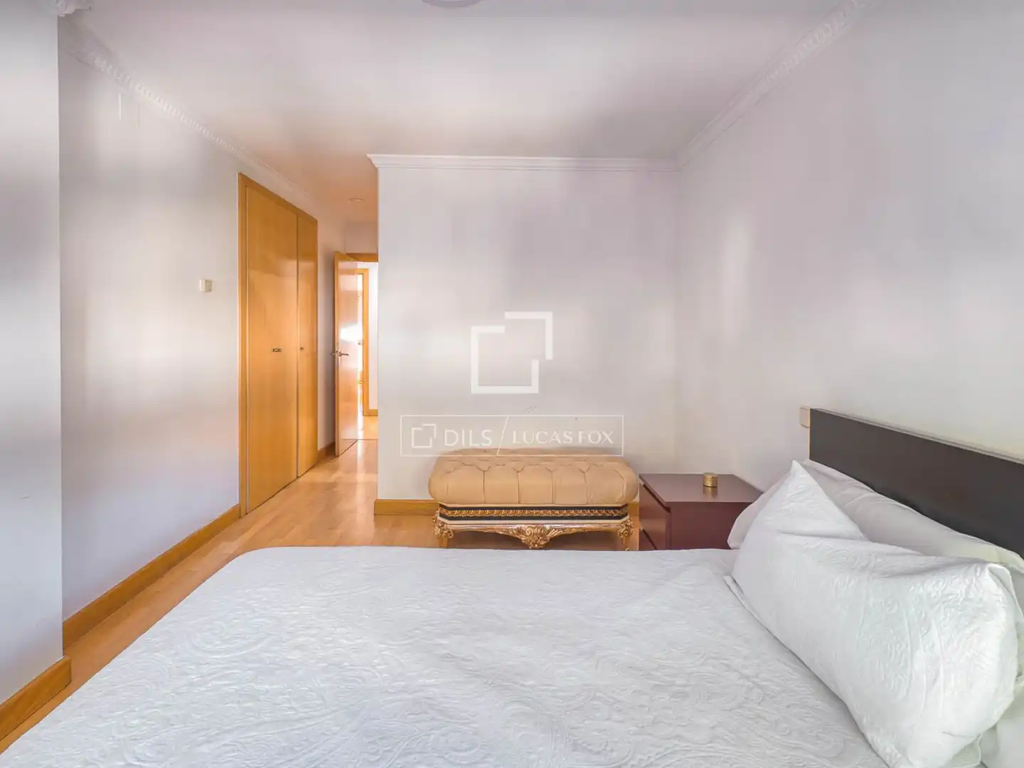 Dormitori de Casa o xalet en venda en Madrid amb Aire condicionat, Calefacció i Jardí privat