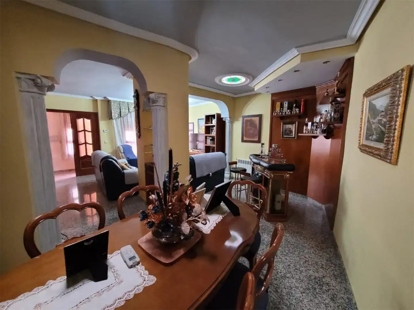 Menjador de Casa o xalet en venda en Baza amb Aire condicionat, Jardí privat i Traster