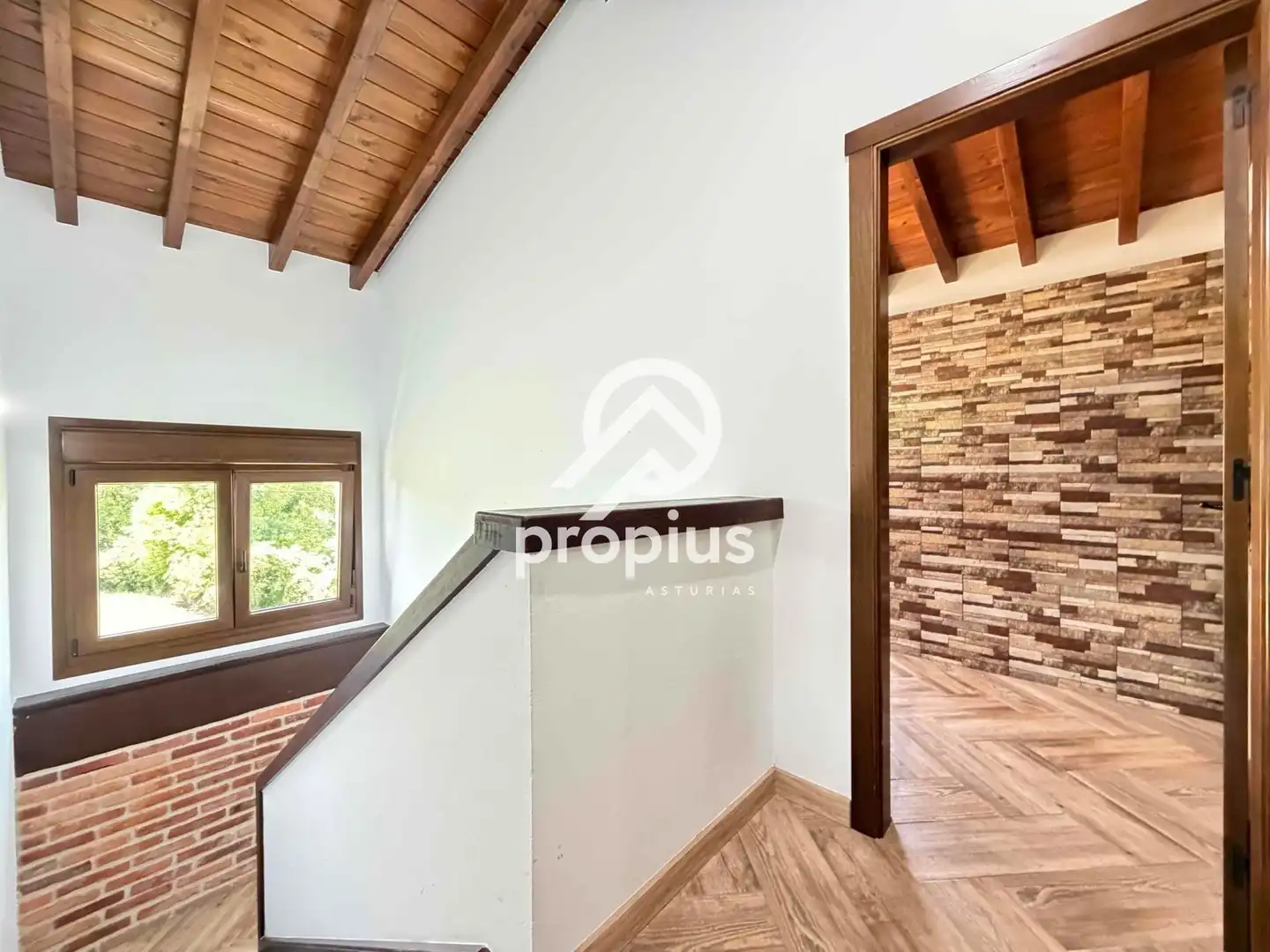Casa o xalet en venda en Sariego amb Calefacció, Parquet i Traster