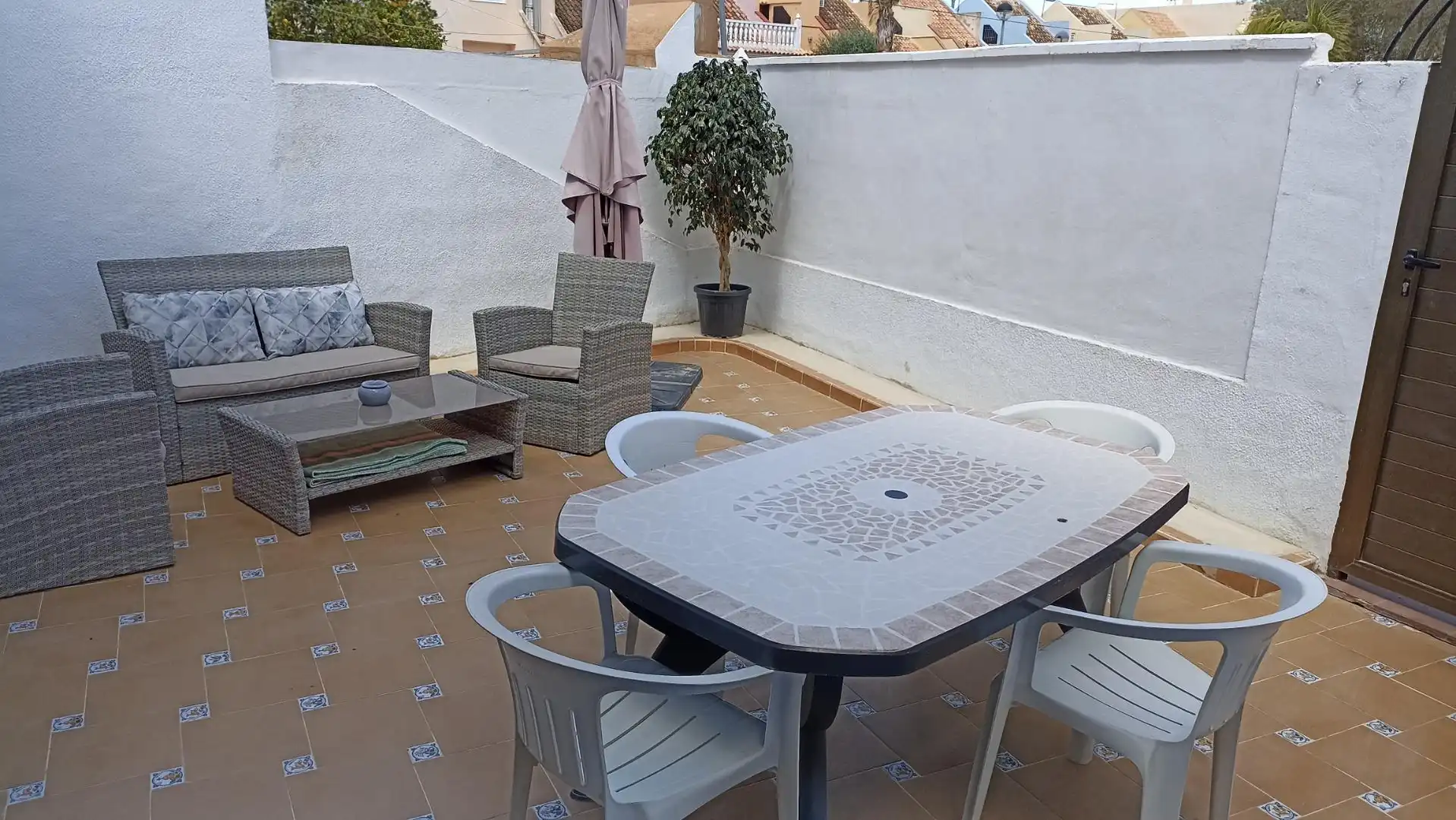 Terrassa de Casa adosada en venda en Tavernes de la Valldigna amb Aire condicionat, Calefacció i Terrassa