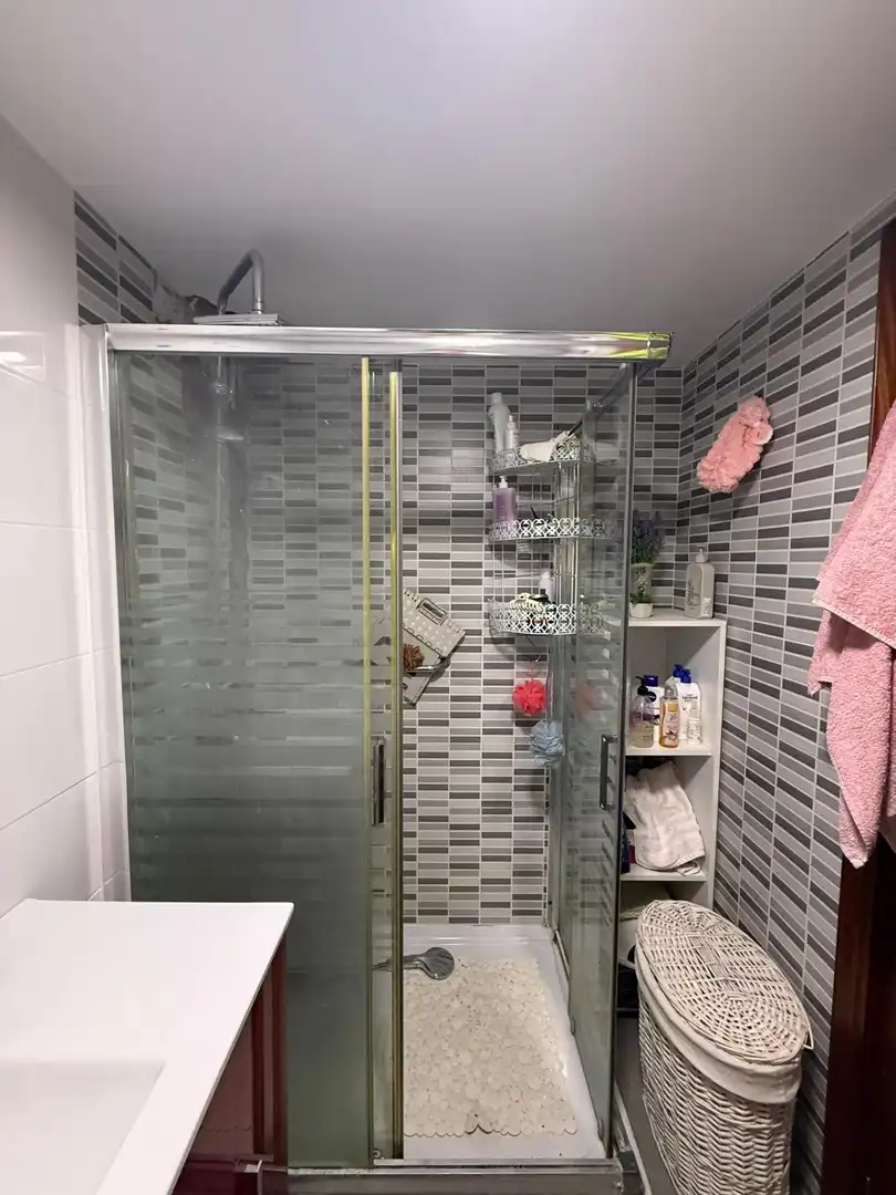 Bathroom of Flat for sale in Teis