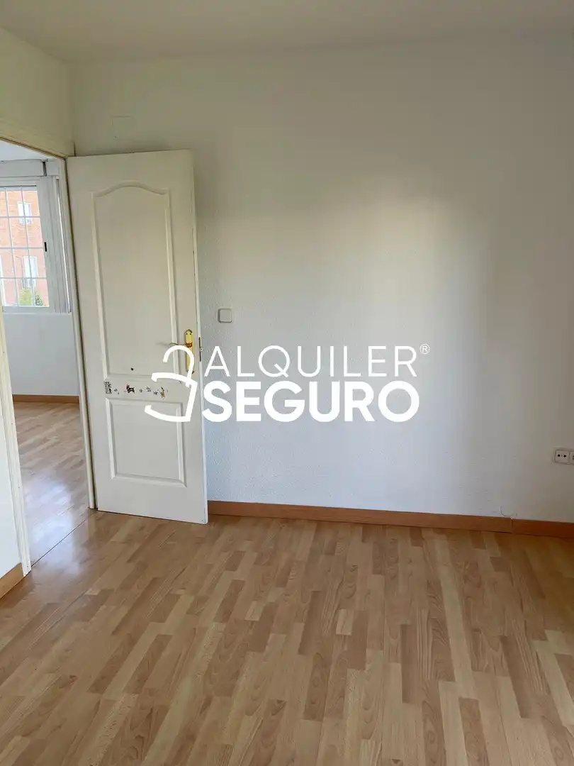 Schlafzimmer von Wohnung zur Miete in Madrid mit Klimaanlage, Heizung und Terrasse