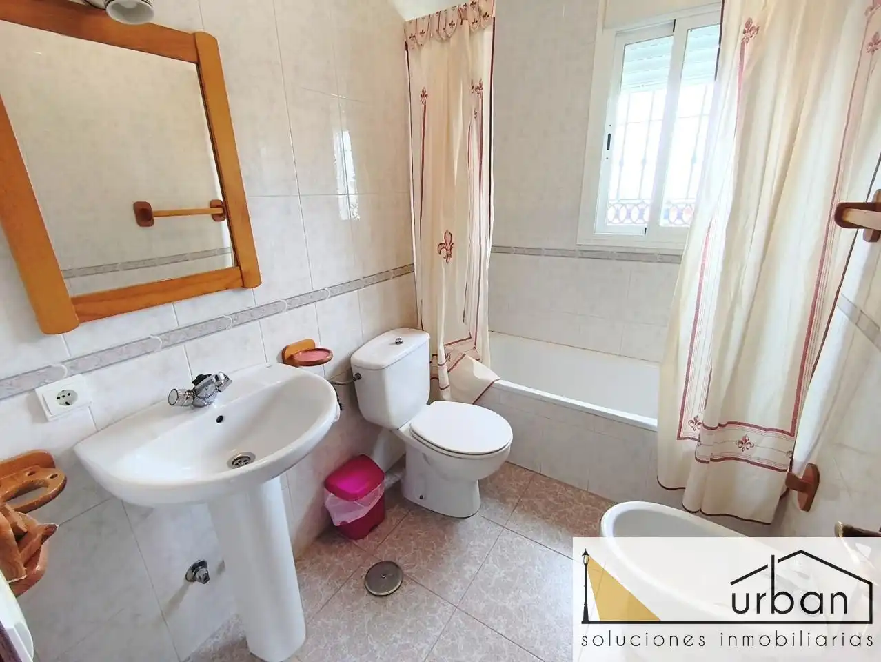 Baño de Casa adosada en venta en Chipiona