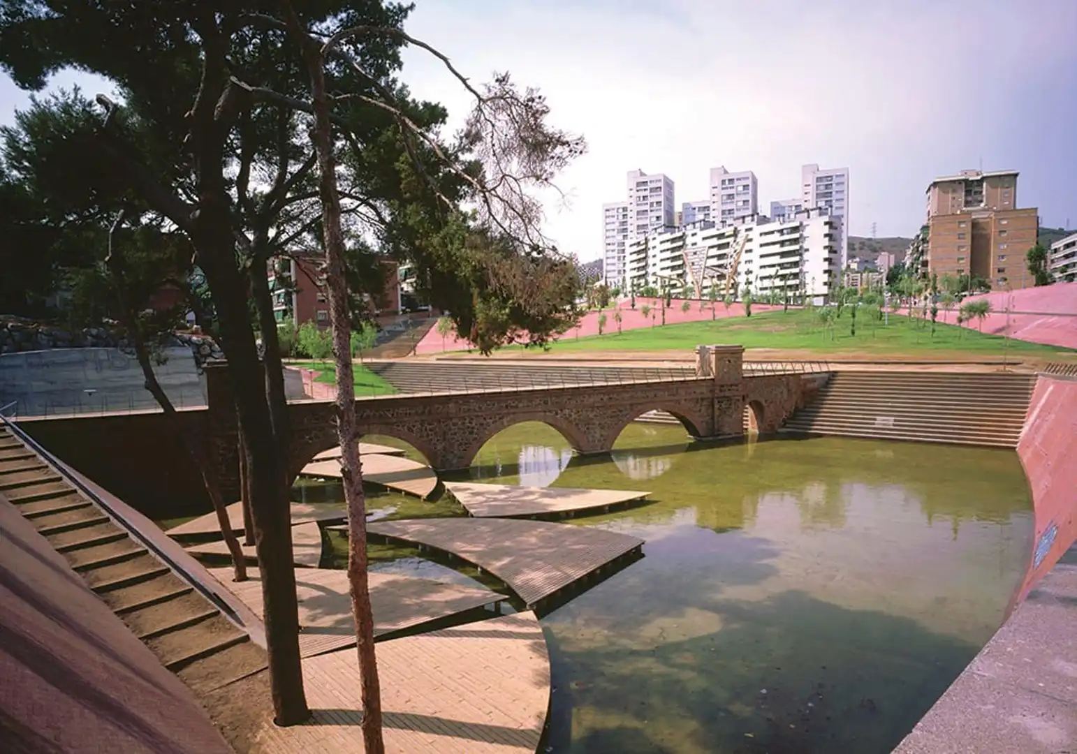 Außenansicht von Dachboden zum Verkauf in Barcelona mit Heizung und Terrasse