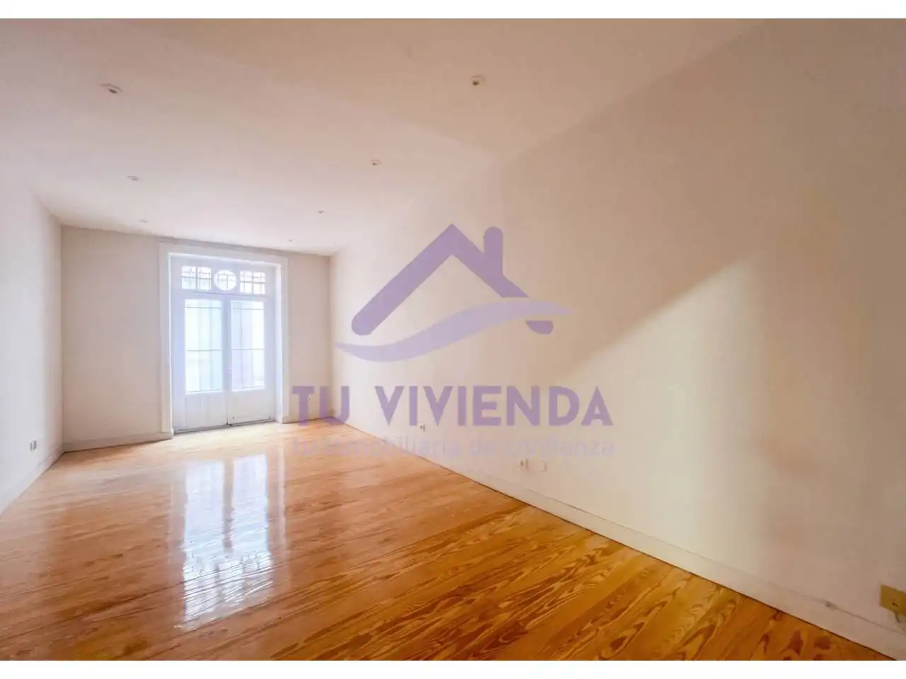 Wohnzimmer von Büro zur Miete in Valladolid mit Heizung und Alarm