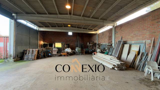 Nave industrial en Alquiler en Fontcoberta