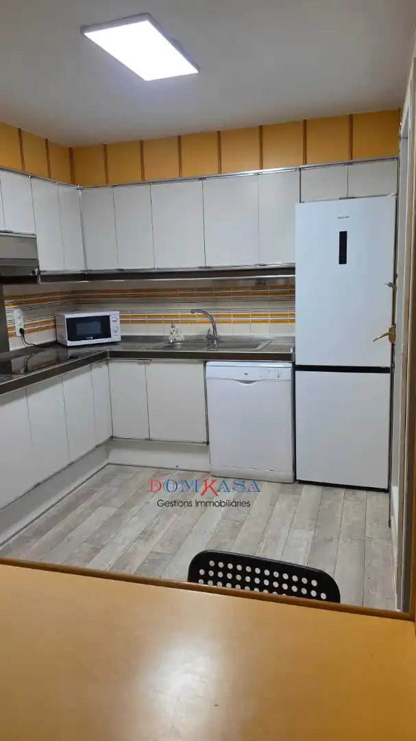 Flat with terrace for sale in Plaça 1 d'octubre 10, imagen 10