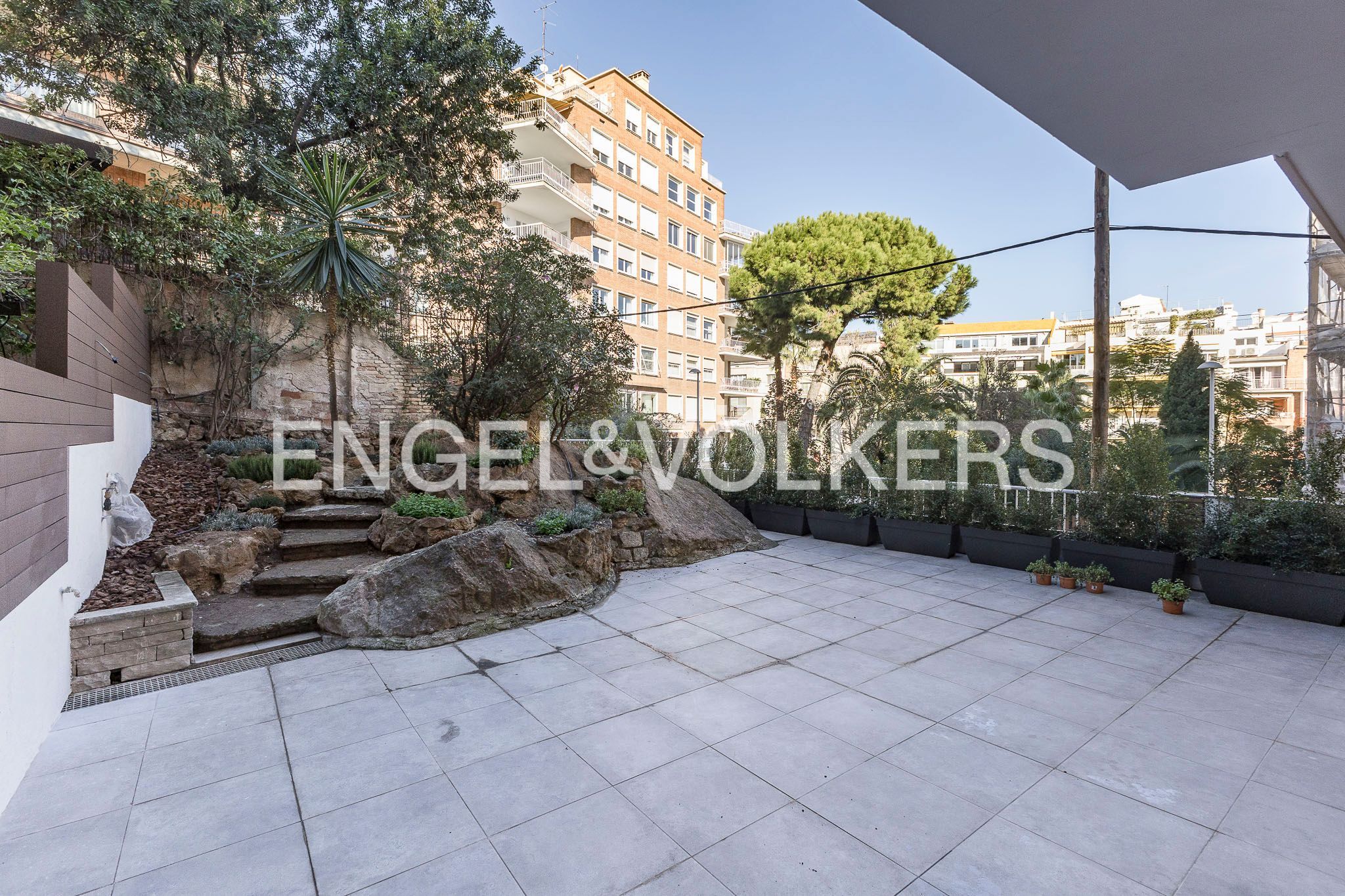 Terrassa de Apartament en venda en  Barcelona Capital amb Aire condicionat, Calefacció i Jardí privat