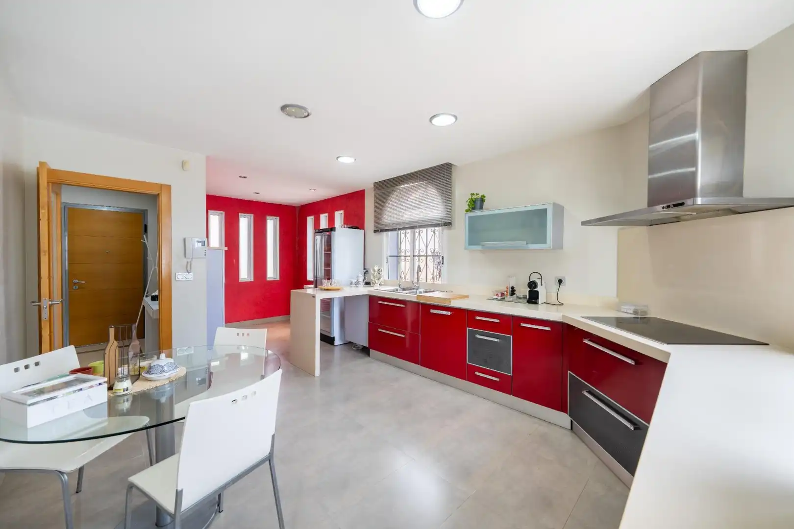 Cocina de Casa o chalet en venta en Roquetas de Mar con Aire acondicionado, Calefacción y Jardín privado