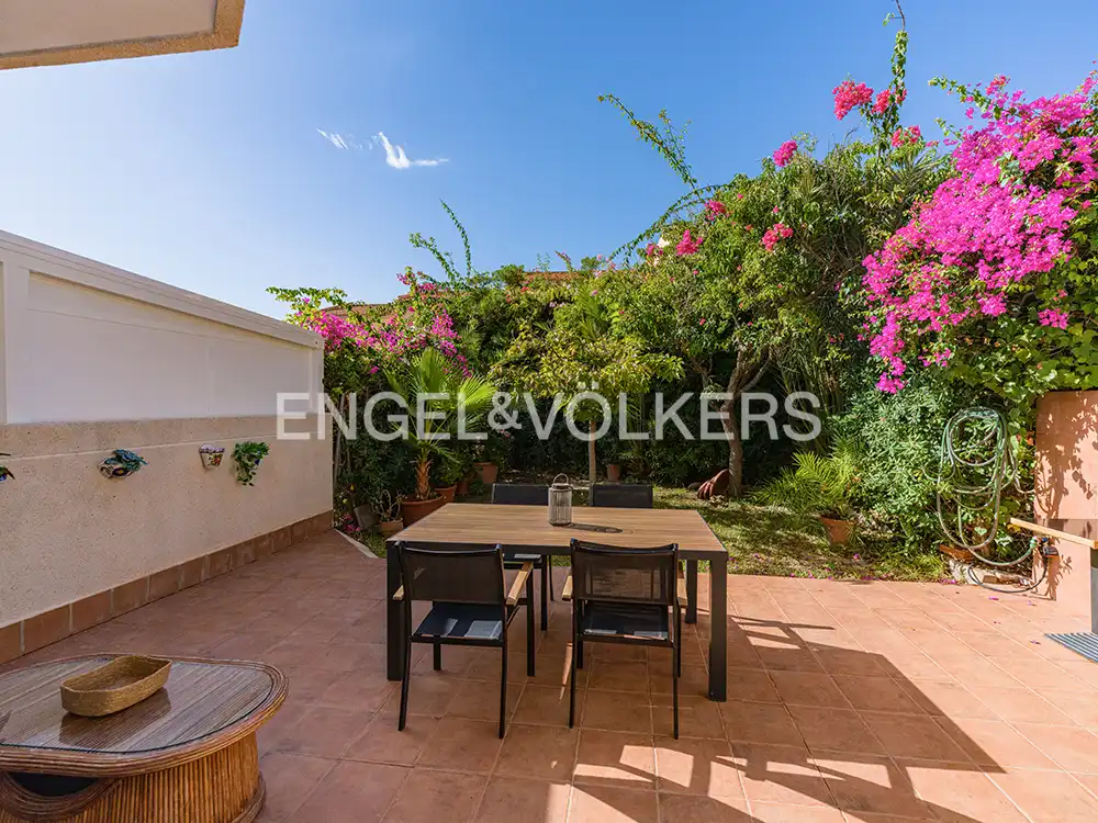 Terraced house with balcony for sale in Carrer dels Alguers 4, imagen 6