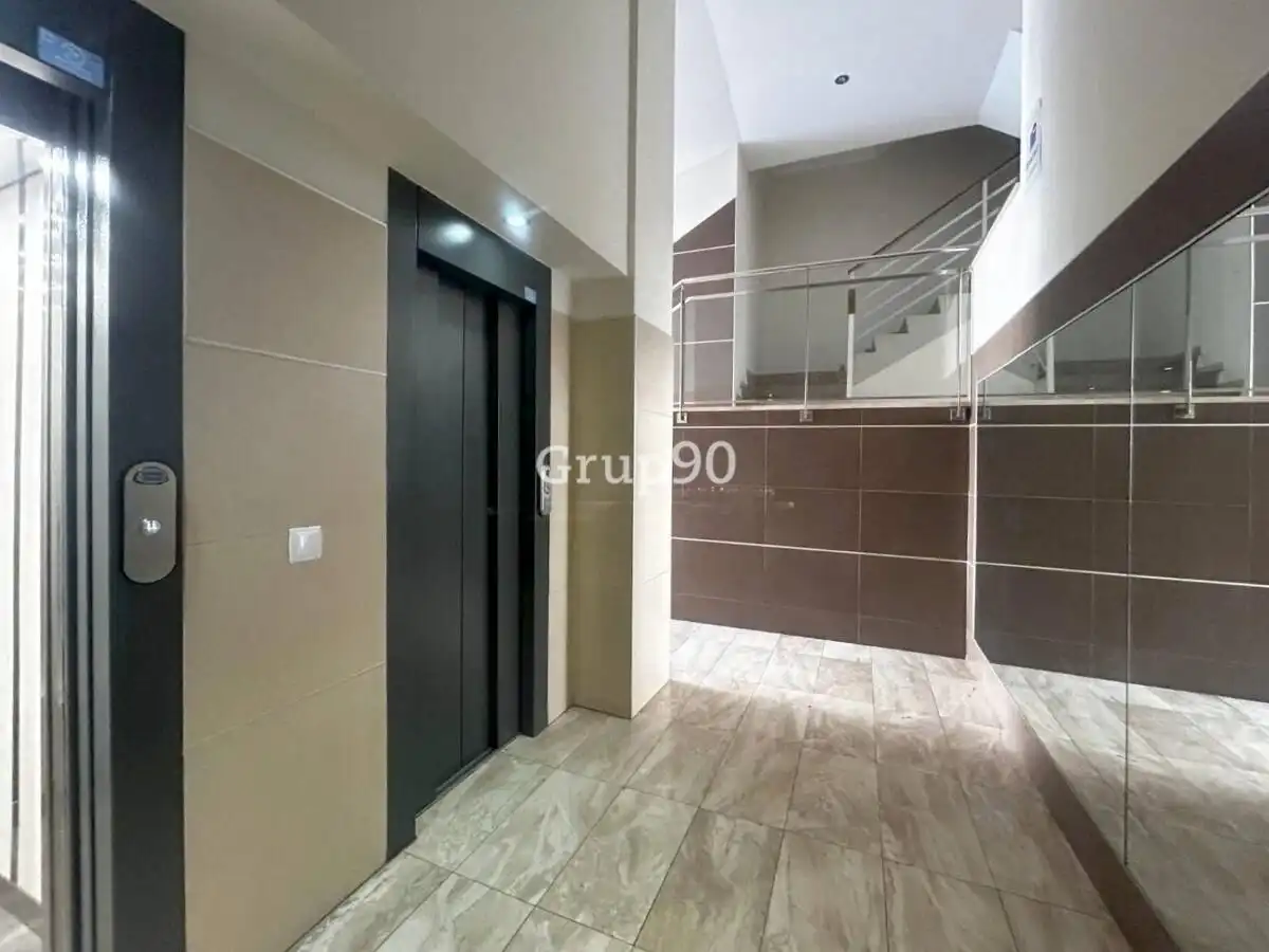 Piso en venta en Lleida con Calefacción, Parquet y Balcón