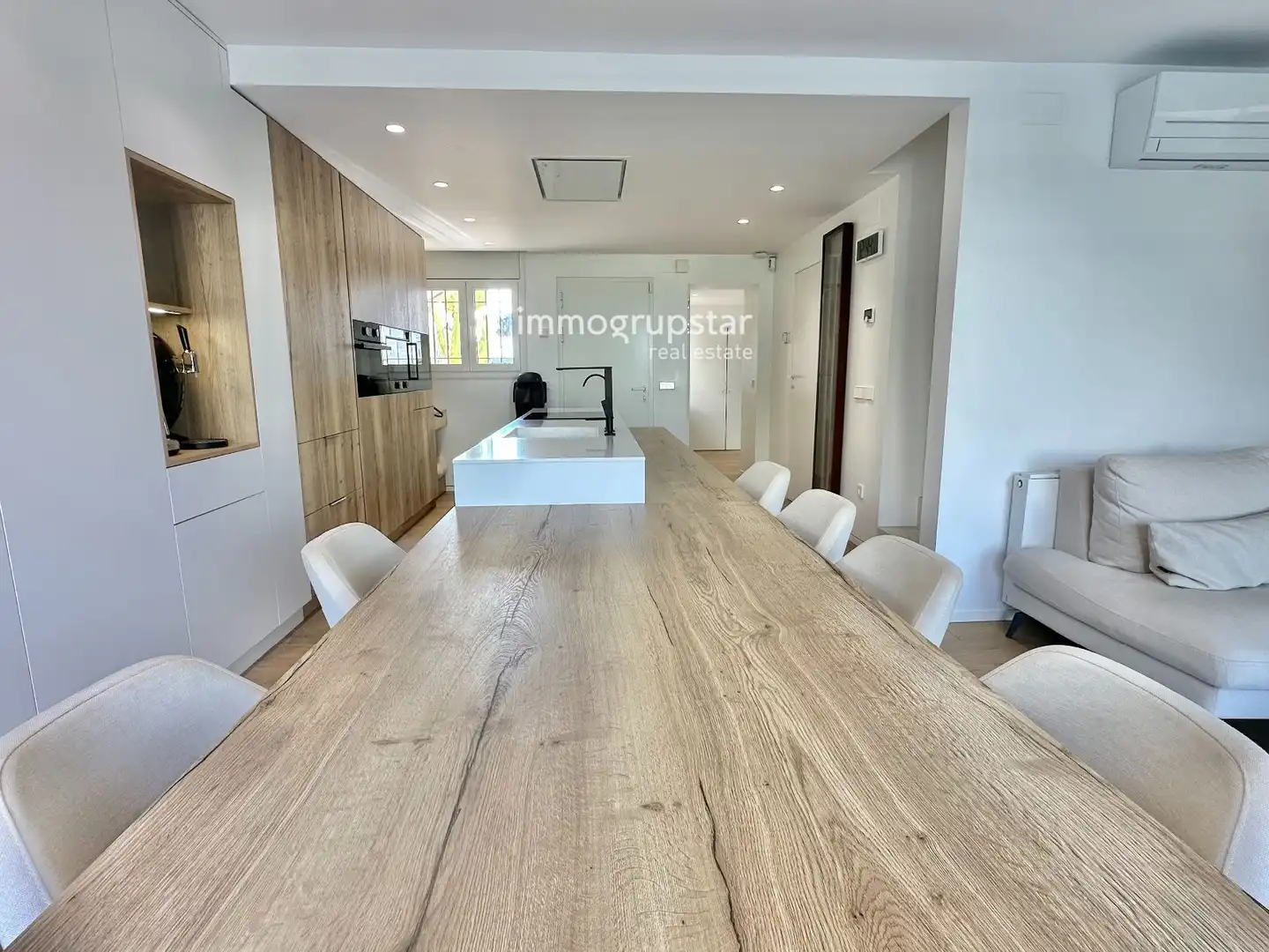 Comedor de Casa adosada en venta en Torre Valentina - Mas Vilar de La Mutxada - Treumal