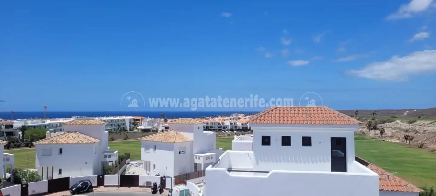 Vista exterior de Casa o chalet en venta en San Miguel de Abona con Terraza y Piscina