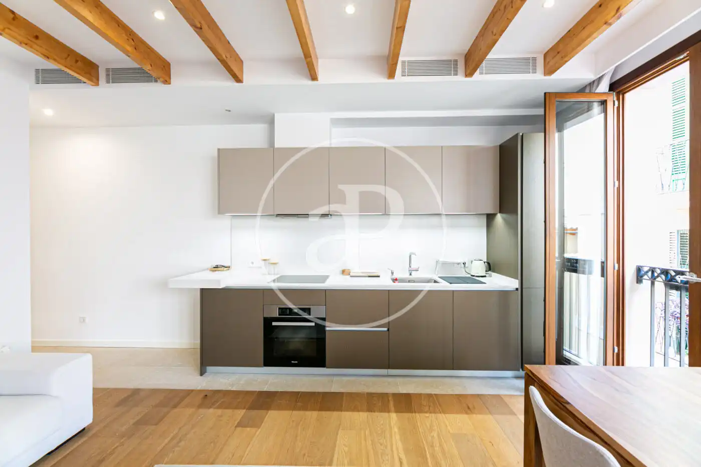 Flat for rent in Carrer Ample de la Mercè, El Mercat