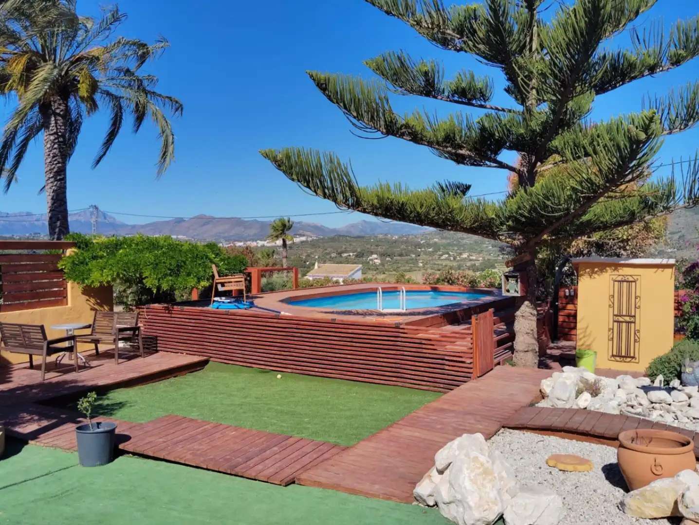 Maison rustique avec piscine à vendre à Teulada
