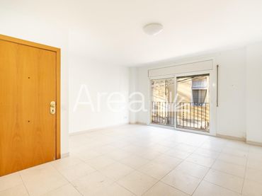 Piso con balcón en venta en Centre