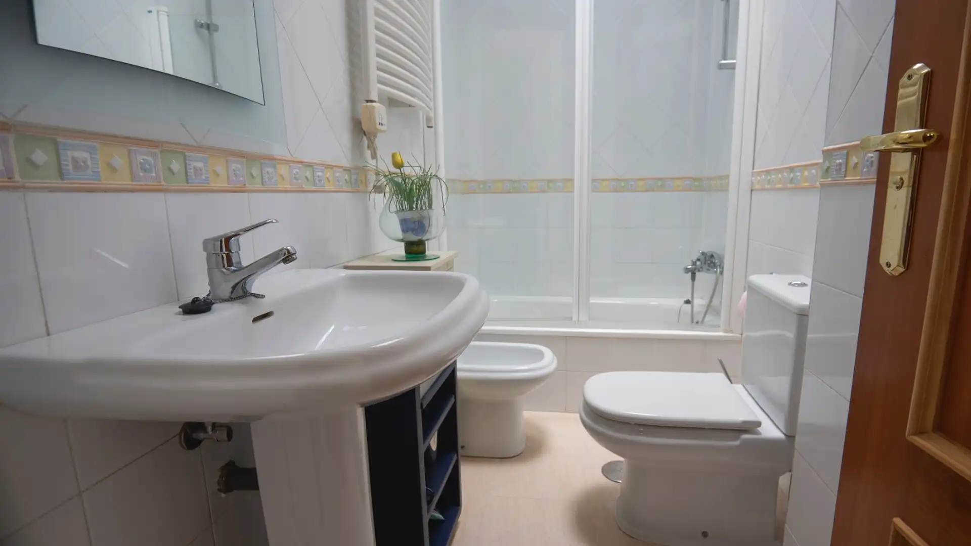 Bany de Àtic en venda en Benidorm amb Piscina, Moblat i Jacuzzi