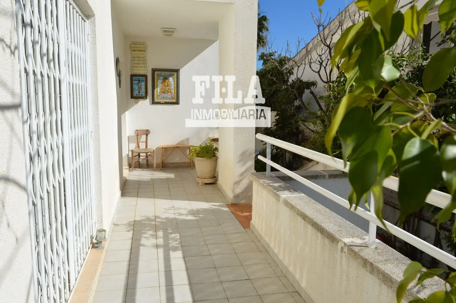 Vista exterior de Casa o xalet en venda en Calafell amb Calefacció, Terrassa i Traster