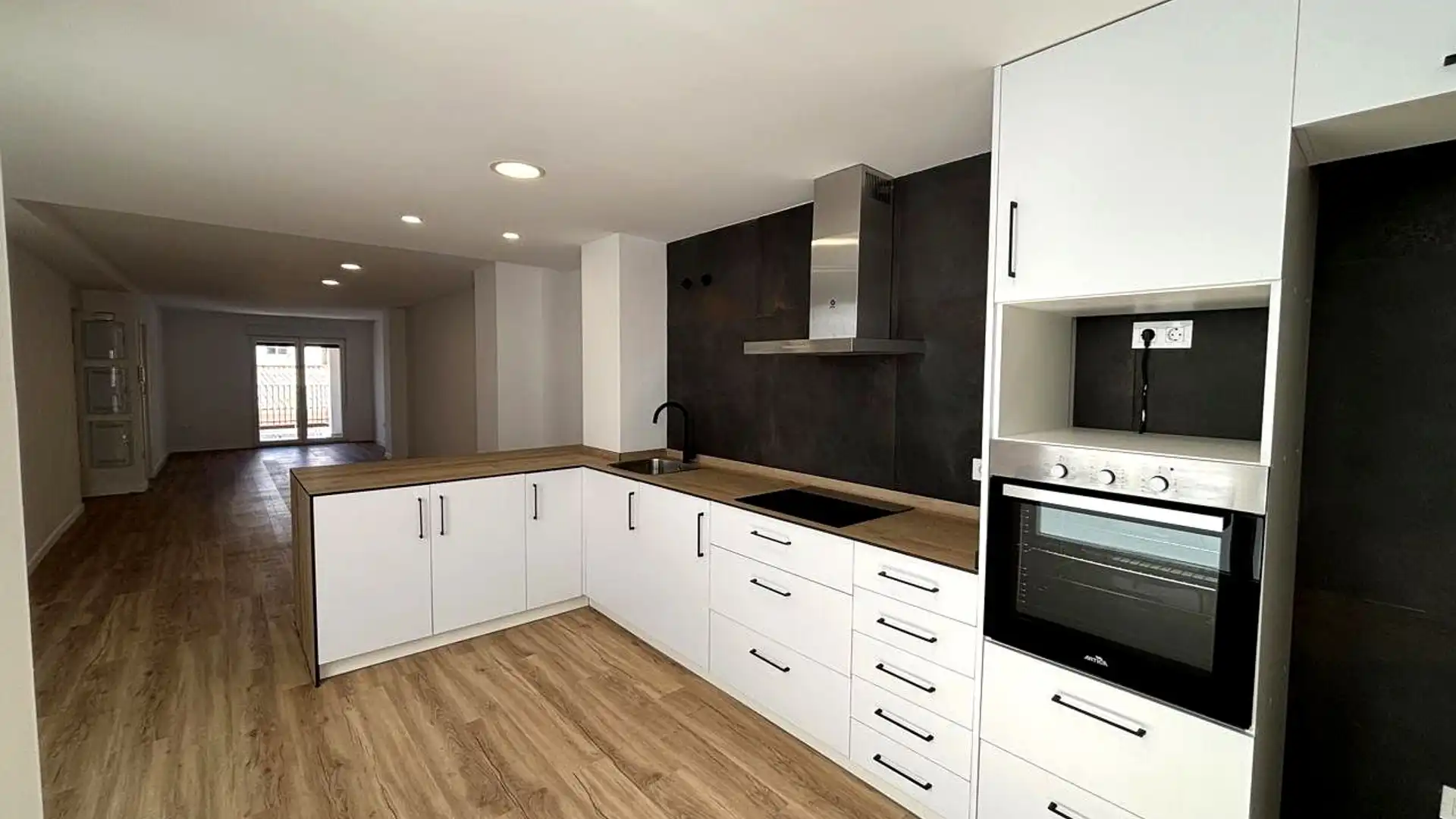 Küche von Wohnung zur Miete in Xeraco mit Parkett und Balkon