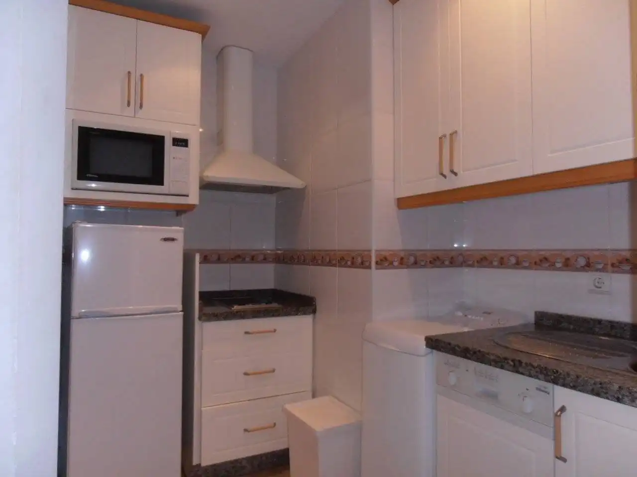 Apartamento con piscina en alquiler en Puerto Marina, imagen 8