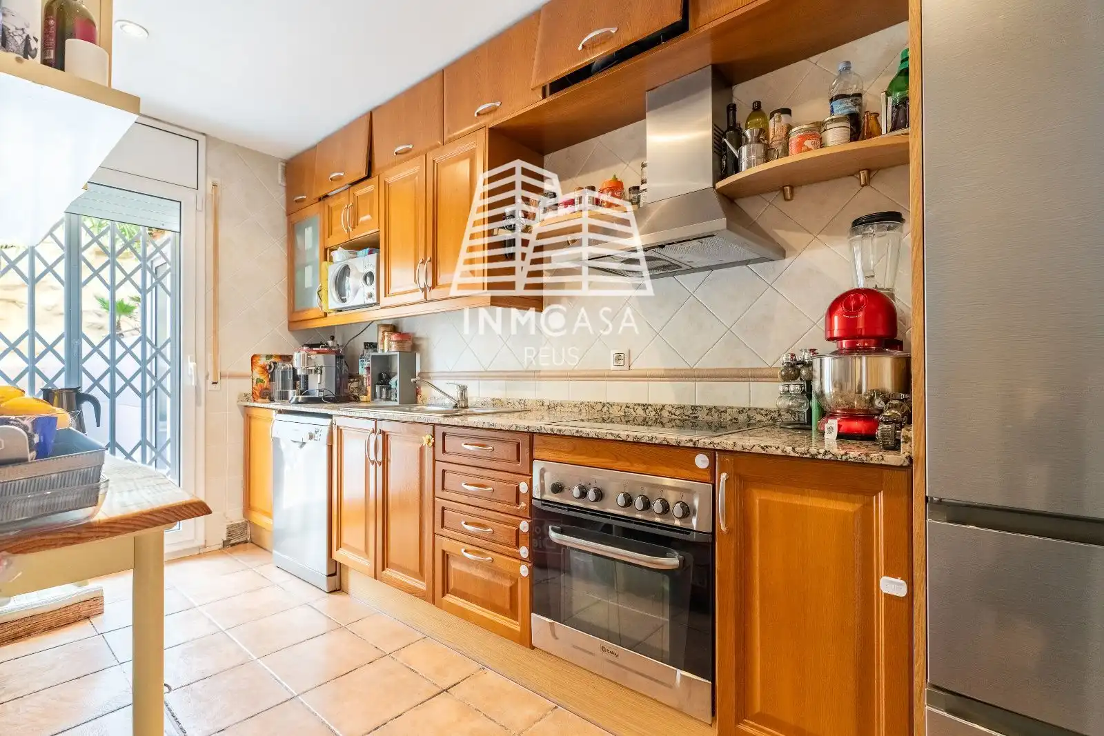 Cocina de Casa adosada en venta en La Pobla de Montornès   con Aire acondicionado, Calefacción y Terraza