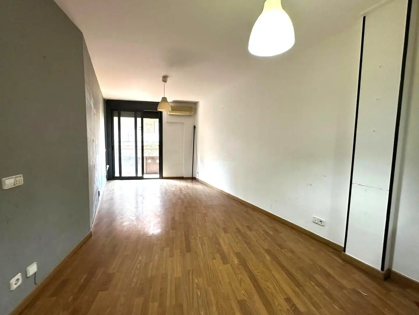 Sala d'estar de Edifici en venda en Barcelona