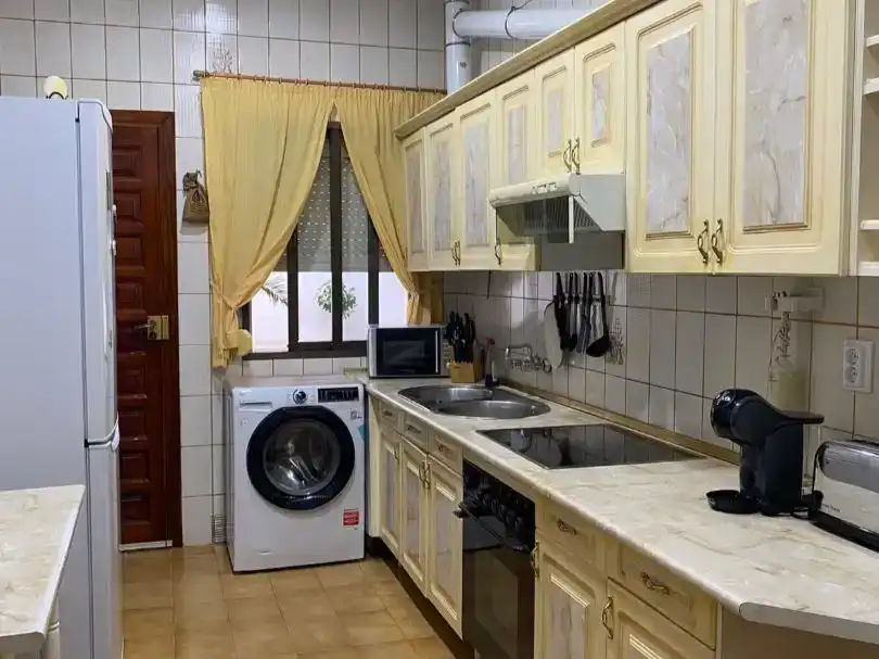Küche von Erdgeschoss zur Miete in Herencia mit Möbliert und Balkon