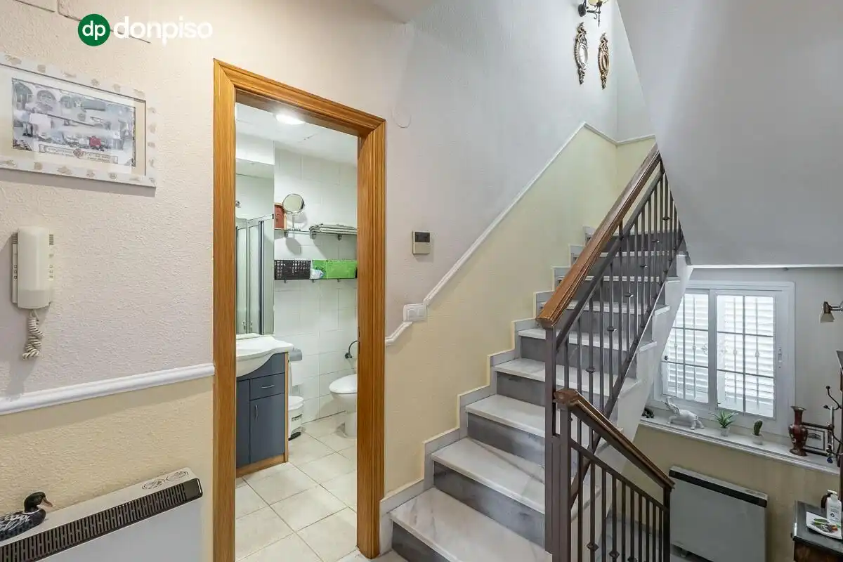 Casa adosada en venta en Genil