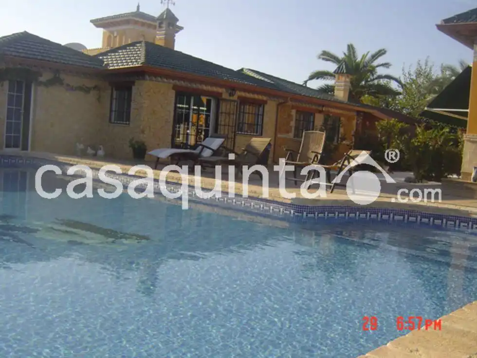 Xalet amb piscina en venda a Camino de la Torre los Pavos, imagen 2