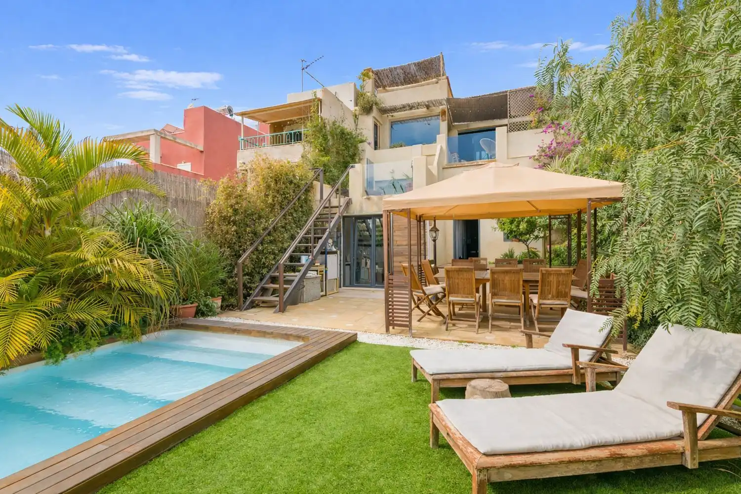 Jardí de Casa adosada en venda en Alicante / Alacant amb Aire condicionat, Jardí privat i Terrassa