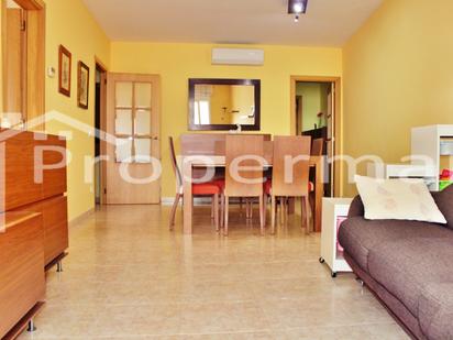 Living room of Flat for sale in La Roca del Vallès  with Air Conditioner