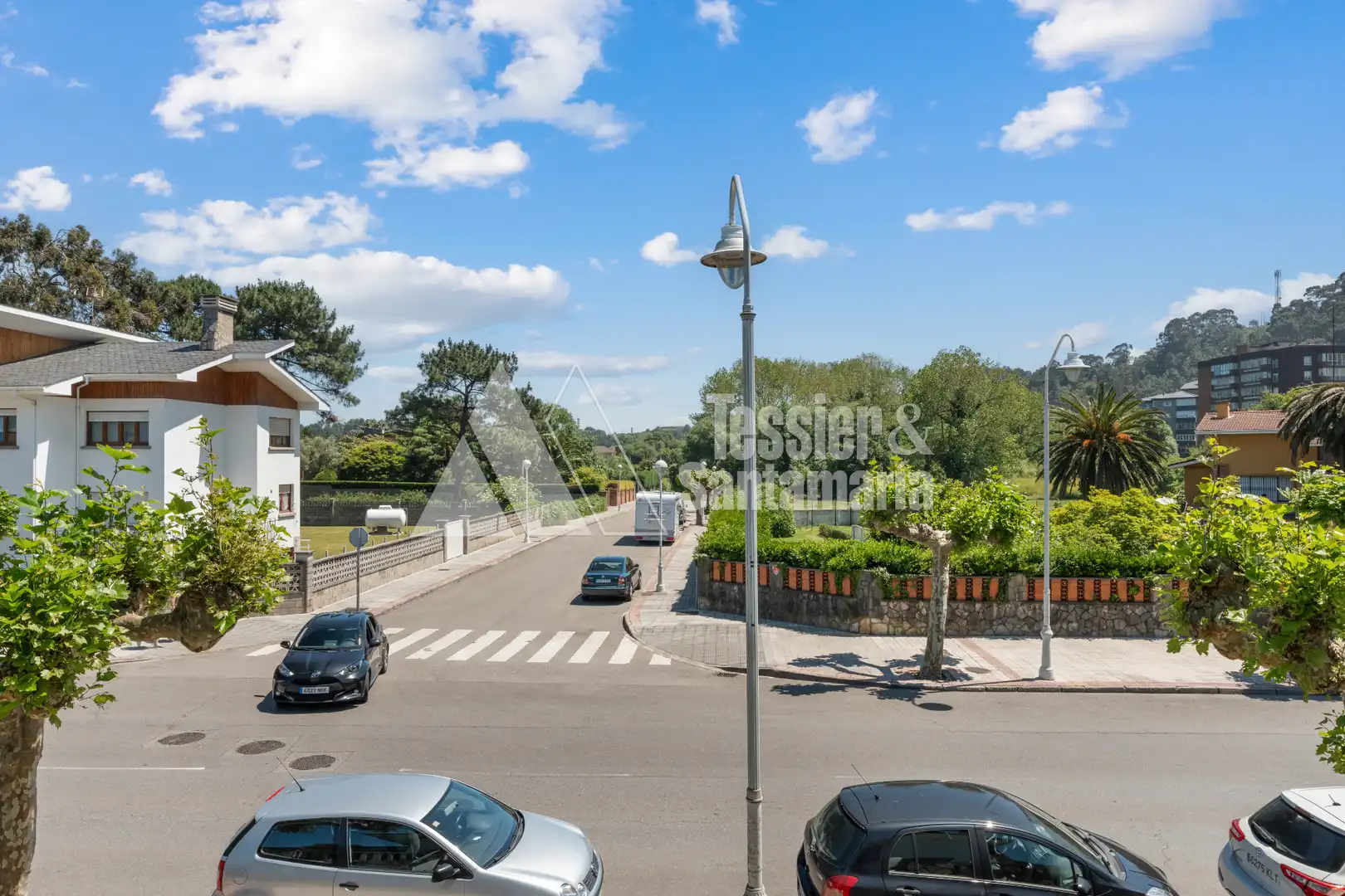 Vista exterior de Casa o chalet en venta en Castrillón con Calefacción, Jardín privado y Terraza