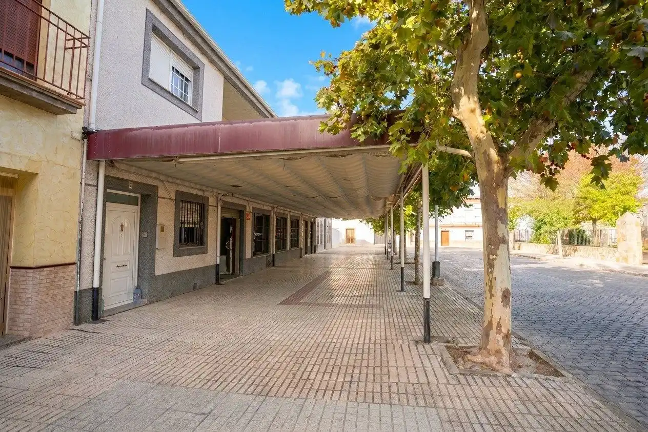 Vista exterior de Local en venta en Guadiana, Badajoz