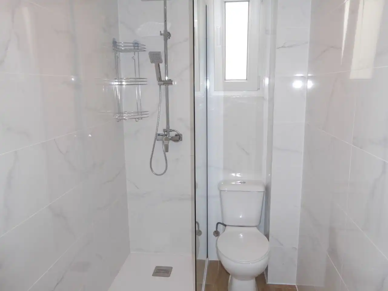 Bathroom of Flat for sale in Llíria  with Air Conditioner, Terrace and Furnished