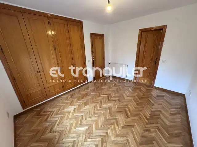 Villa con giardino in affitto a Calle De las hayas, imagen 17
