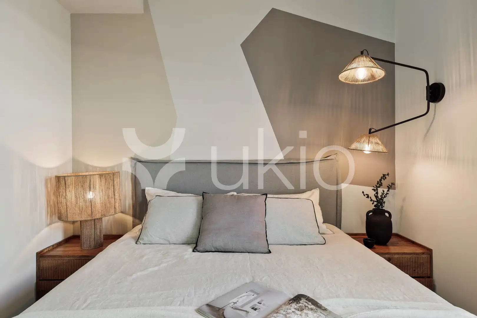 Schlafzimmer von Wohnungen zur Miete in Barcelona mit Klimaanlage, Heizung und Terrasse