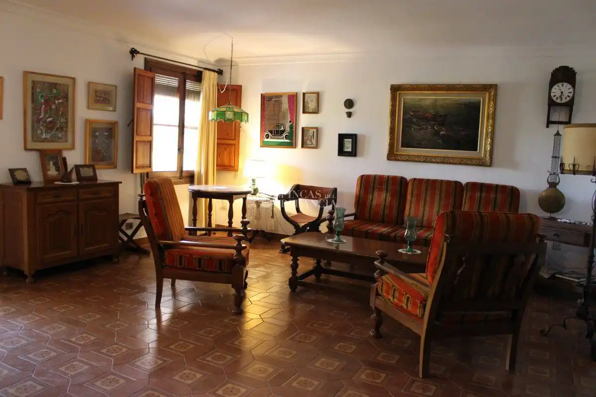Sala d'estar de Casa o xalet en venda en Segorbe amb Calefacció, Jardí privat i Terrassa