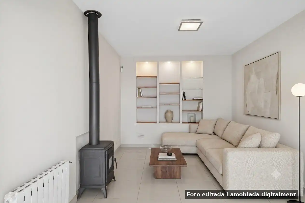 Sala d'estar de Casa o xalet en venda en Barcelona amb Aire condicionat, Calefacció i Terrassa