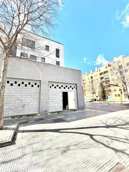 Vista exterior de Local de alquiler en Torrejón de Ardoz