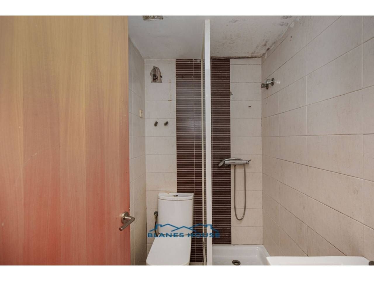 Bathroom of Apartment for sale in Lloret de Mar