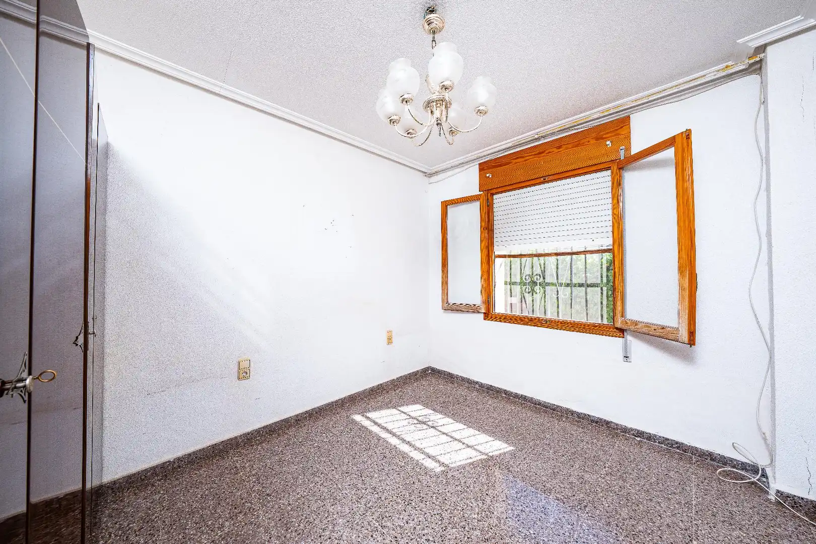 Habitación de Casa o chalet en venta en Elche / Elx con Aire acondicionado, Jardín privado y Terraza