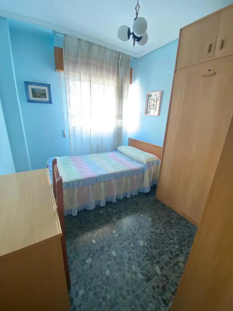 Schlafzimmer von Wohnungen zur Miete in Albacete mit Klimaanlage, Heizung und Möbliert